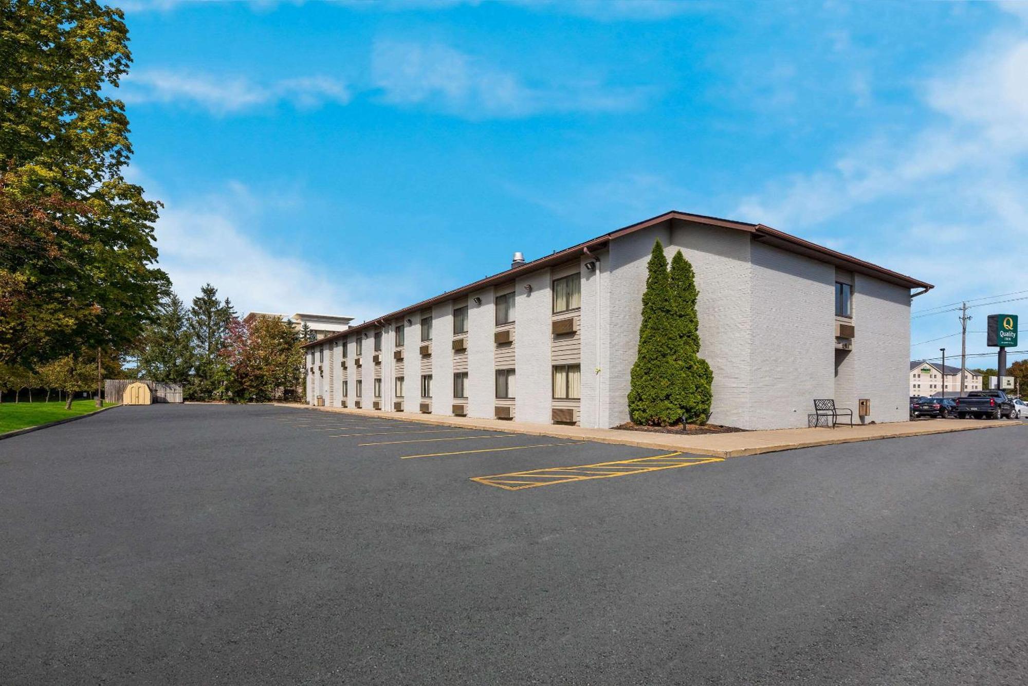 Quality Inn Ashland East Exterior photo